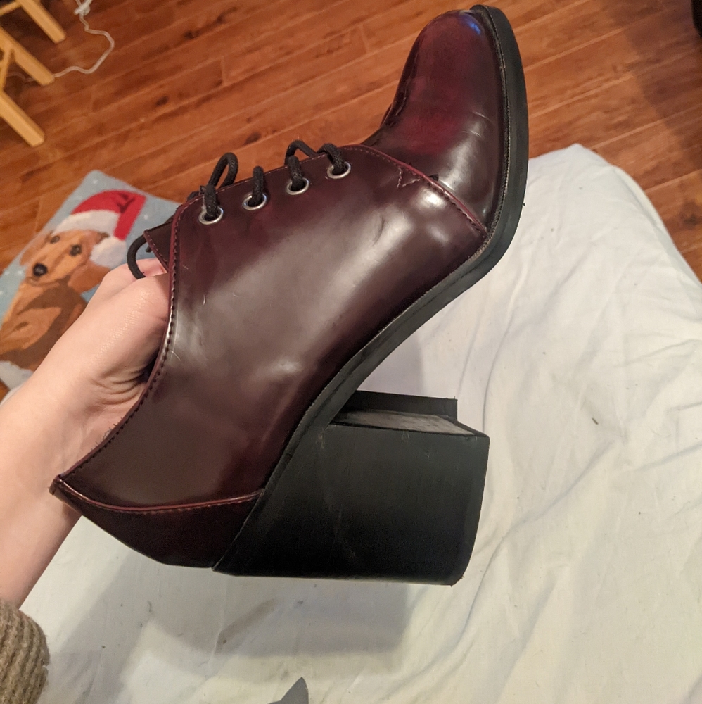 Women's Burgundy Lace-Up Block Heel Oxford Shoes - Picture 2 of 7